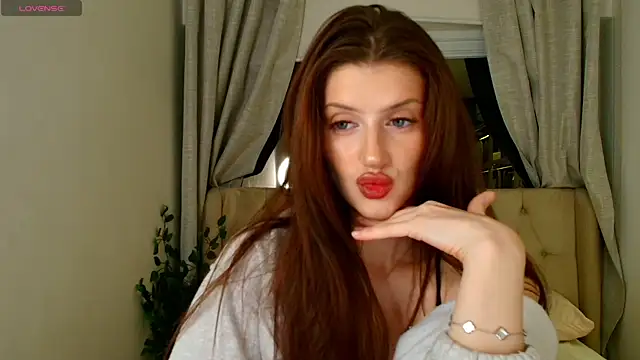 Skinny Alice online show from June 22, 2026, 1:44 am