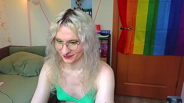 Snapshot of Lori_Myaf chatting on June 1, 2026, 1:22 pm Lori Myaf online show from June 1, 2026, 1:22 pm