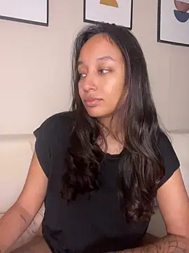 DianaHopson online show from June 12, 2026, 2:42 am
