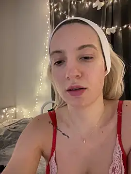 Ella Charm online show from December 20, 2025, 5:27 pm