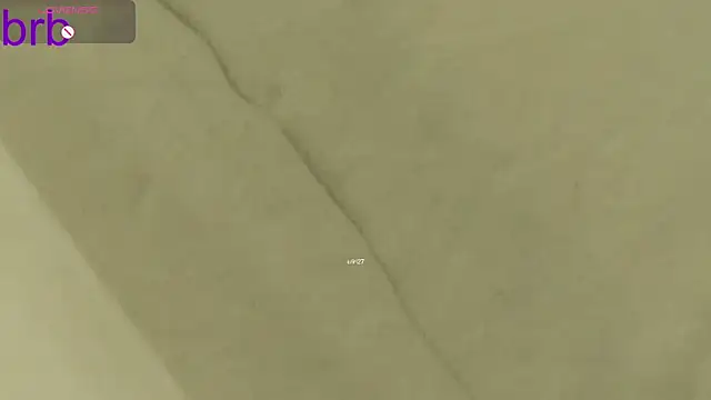 irinasweet27 online show from November 12, 2025, 5:06 pm