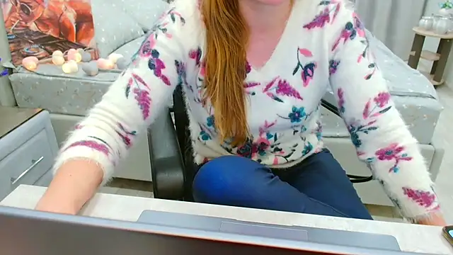 EveLove33 online show from March 29, 2026, 4:41 pm