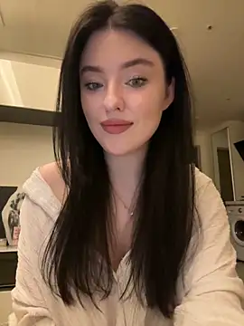Angela Fosterr online show from June 6, 2026, 5:51 pm