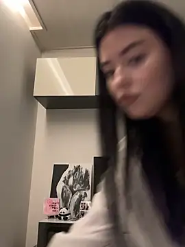 Angela Fosterr online show from October 7, 2025, 4:19 pm