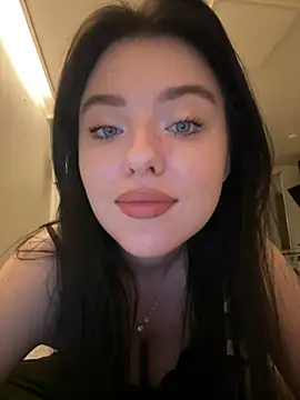 Angela Fosterr online show from March 29, 2026, 6:20 pm