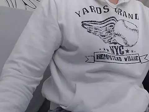 Snapshot of MikeyMaXXX chatting on February 27, 2026, 9:58 pm MikeyMaXXX online show from February 27, 2026, 9:58 pm