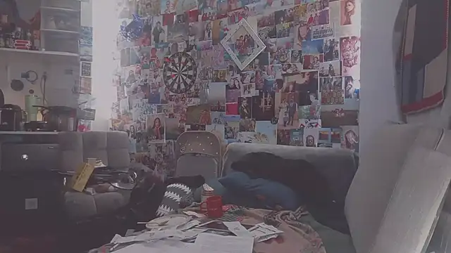 DownstairsSky online show from February 28, 2025, 10:09 am