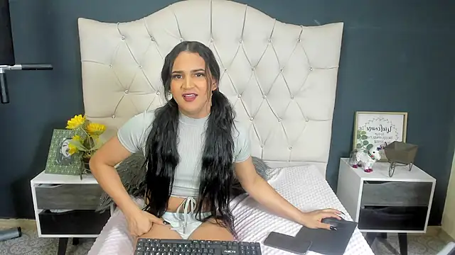 Andrys  online show from February 22, 2025, 12:05 am