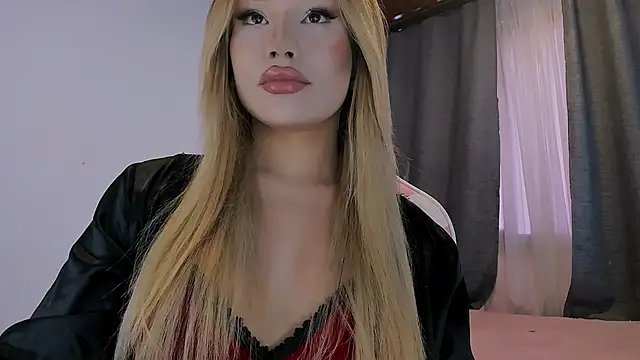 Keendall   online show from October 24, 2025, 2:38 pm