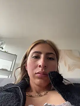 Ameellie online show from July 10, 2026, 3:12 pm