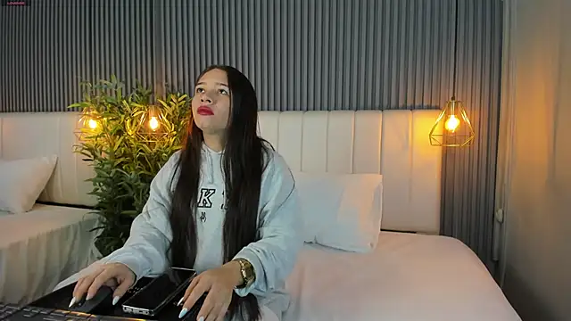 SaraRiley online show from December 20, 2025, 10:34 pm