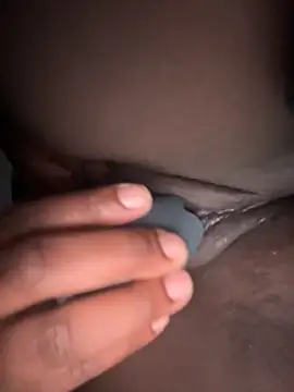 missdirtybee1 online show from February 11, 2026, 6:13 am