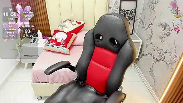 MILEY JOAS2 online show from December 1, 2025, 7:26 pm