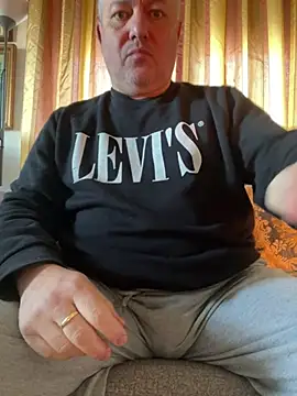 Snapshot of Russirayu chatting on January 11, 2026, 9:16 am Russirayu online show from January 11, 2026, 9:16 am