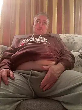 Snapshot of Russirayu chatting on January 6, 2026, 10:58 pm Russirayu online show from January 6, 2026, 10:58 pm