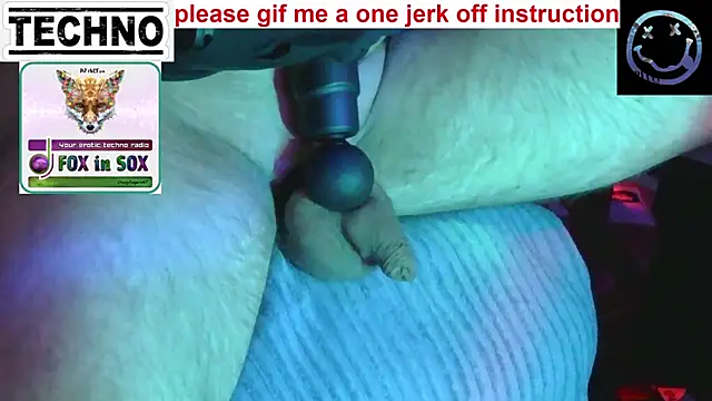 Snapshot of RevilO1180 chatting on October 5, 2025, 6:53 pm RevilO1180 online show from October 5, 2025, 6:53 pm