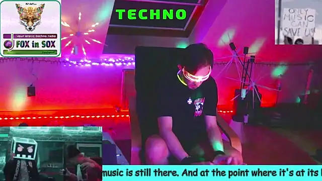 Snapshot of RevilO1180 chatting on February 25, 2026, 8:08 pm RevilO1180 online show from February 25, 2026, 8:08 pm