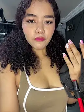 Angela lovee online show from May 8, 2026, 1:26 pm