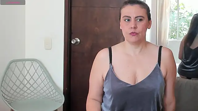V monse online show from June 14, 2026, 5:14 pm