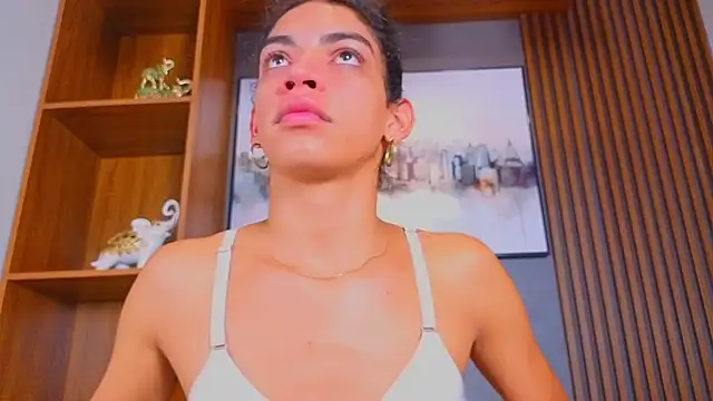 Snapshot of Alahia_Rodriguez chatting on July 1, 2026, 8:09 pm Alahia Rodriguez online show from July 1, 2026, 8:09 pm