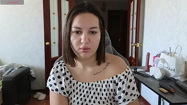 Snapshot of Nelly_Fischer chatting on March 23, 2025, 6:37 am Nelly Fischer online show from March 23, 2025, 6:37 am