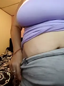 EllisW8 online show from April 30, 2026, 10:44 am