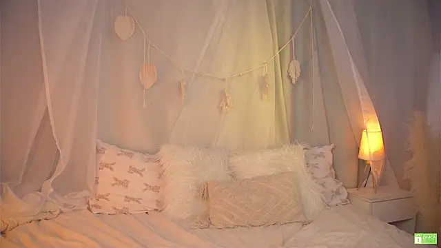 white godness online show from March 18, 2025, 1:23 pm