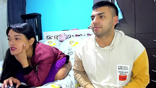 2ScarletandRyan8 online show from November 18, 2025, 10:07 am