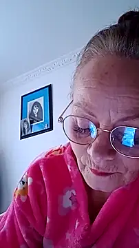 asleycavta online show from July 14, 2026, 2:34 pm