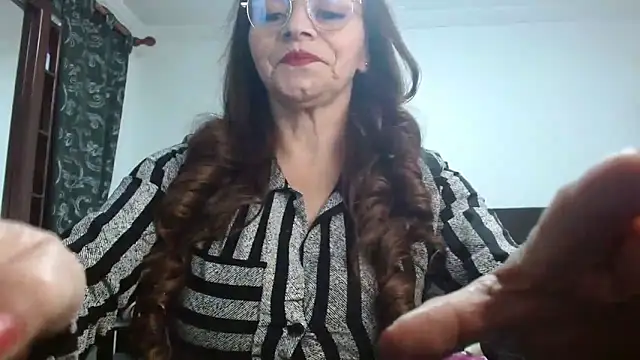 asleycavta online show from October 25, 2025, 2:11 am