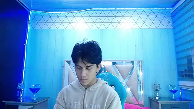 alex 477 online show from October 31, 2025, 11:29 am