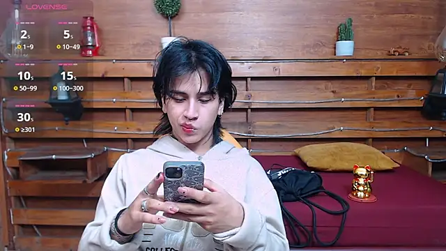 alex 477 online show from June 10, 2026, 11:33 am