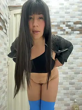 Snapshot of kim_monti chatting on March 23, 2026, 9:03 pm kim monti online show from March 23, 2026, 9:03 pm