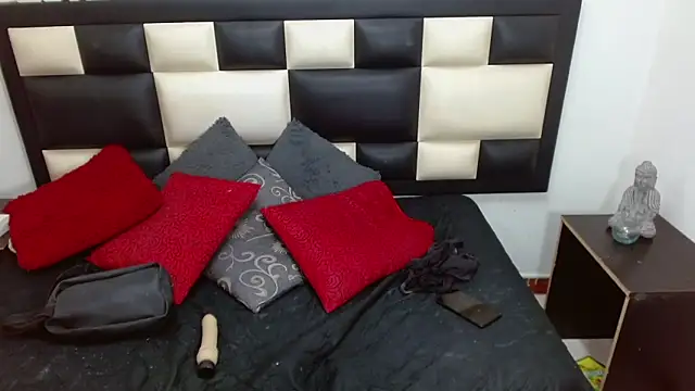 kiwii nasty online show from November 9, 2025, 6:01 pm