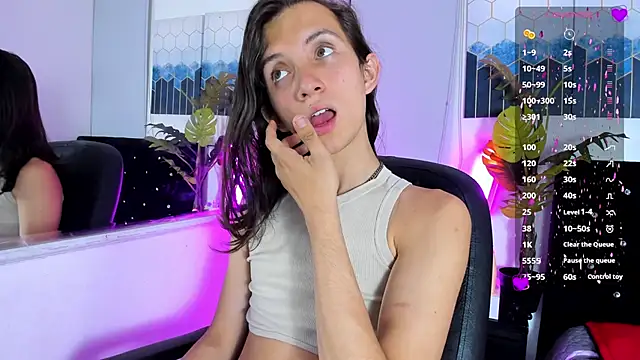 Feniix   online show from March 11, 2025, 3:47 am