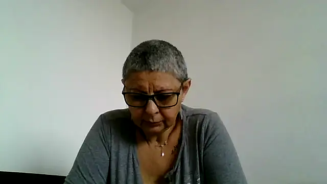 roseblak42 online show from December 1, 2025, 11:55 am