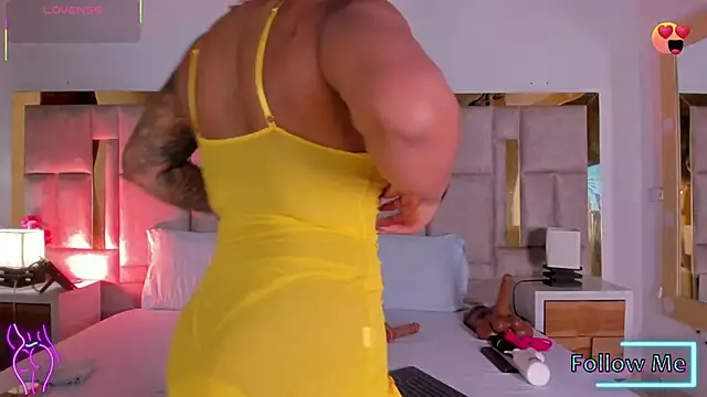 Miss Abigail  online show from September 26, 2025, 1:18 pm