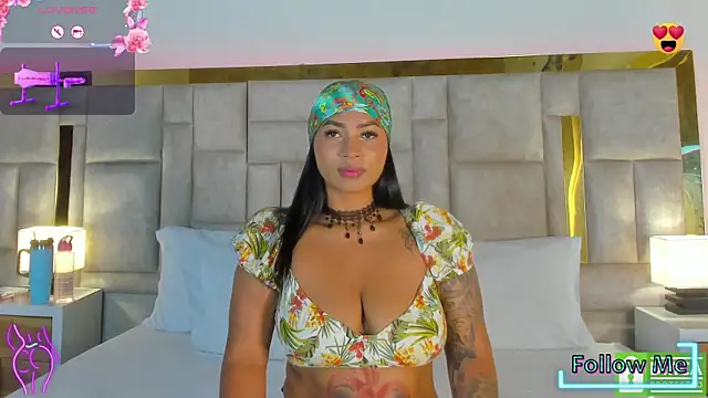 Miss Abigail  online show from March 22, 2025, 12:46 pm