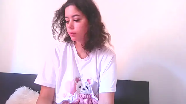 LovelyJulliette online show from September 22, 2025, 10:21 am