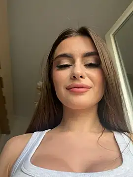 KaylaBray online show from July 2, 2026, 4:24 pm