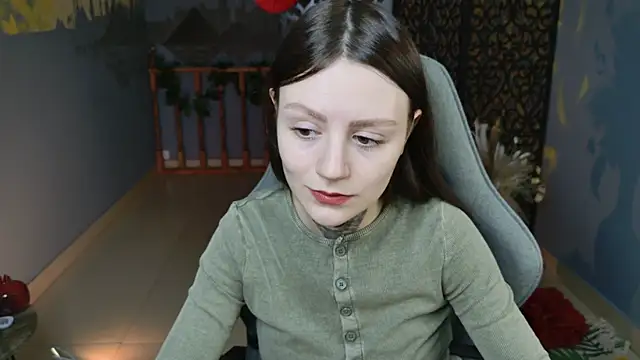 VeliraBraitberg online show from February 5, 2025, 8:11 am