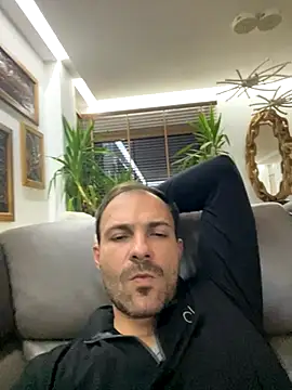 Adventurehotman online show from October 19, 2025, 4:32 pm