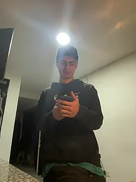 Stiven CL online show from February 27, 2026, 2:45 am