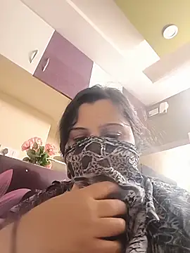 Snapshot of RESHMA_21 chatting on May 16, 2026, 6:29 pm RESHMA 21 online show from May 16, 2026, 6:29 pm