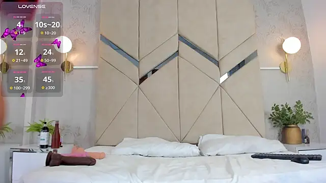 LiaVelez online show from October 11, 2025, 1:45 pm