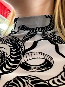 AmmyHot online show from March 19, 2025, 7:18 am