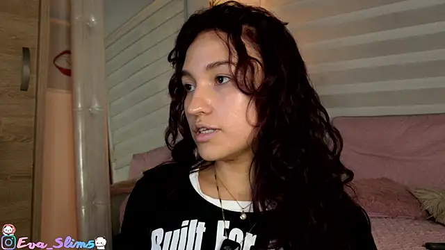 eva-slim- online show from August 3, 2026, 7:53 pm