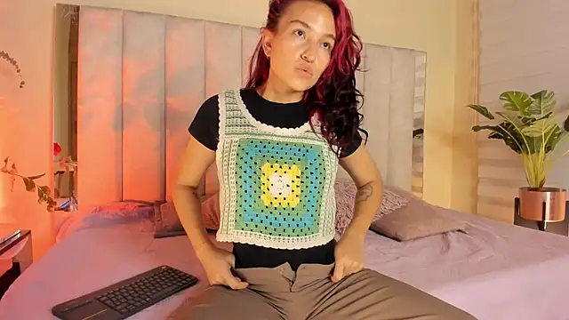 Snapshot of eva-slim- chatting on February 22, 2026, 5:47 pm eva-slim- online show from February 22, 2026, 5:47 pm