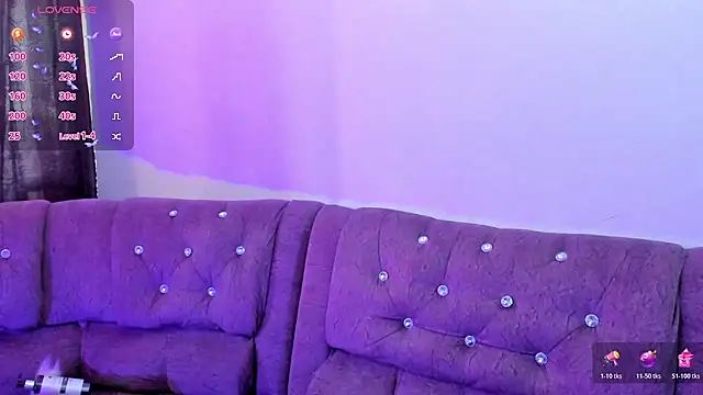 Camila Coxx online show from November 18, 2025, 9:29 pm