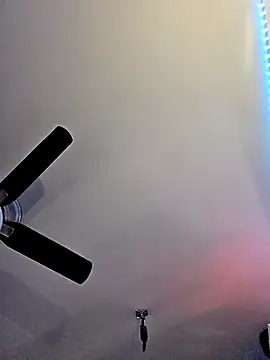 Twin2222 online show from February 11, 2026, 12:10 am